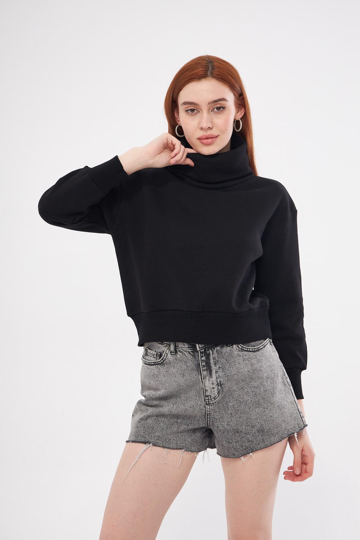 Kadın Siyah Balıkçı Yaka Sweatshirt