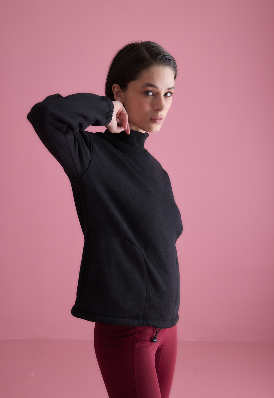 Kadın Siyah Renk Yıkamalı Cepli Yarım Boğazlı Sweatshirt