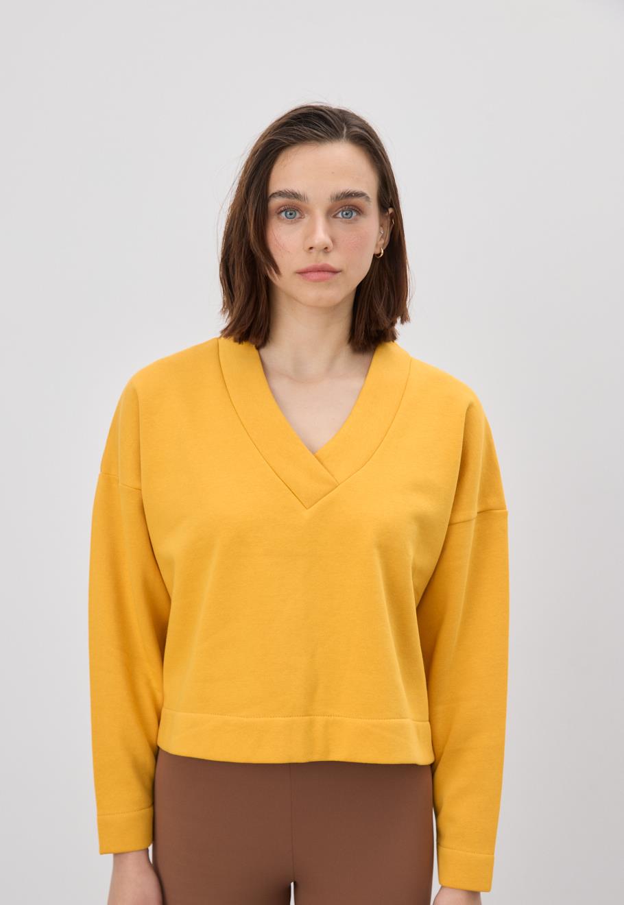 V Yaka Detaylı Crop Sweatshirt