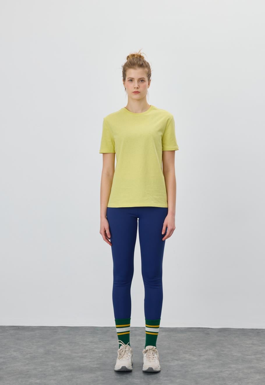 Kadın Yeşil Limon Renk Basic T-Shirt