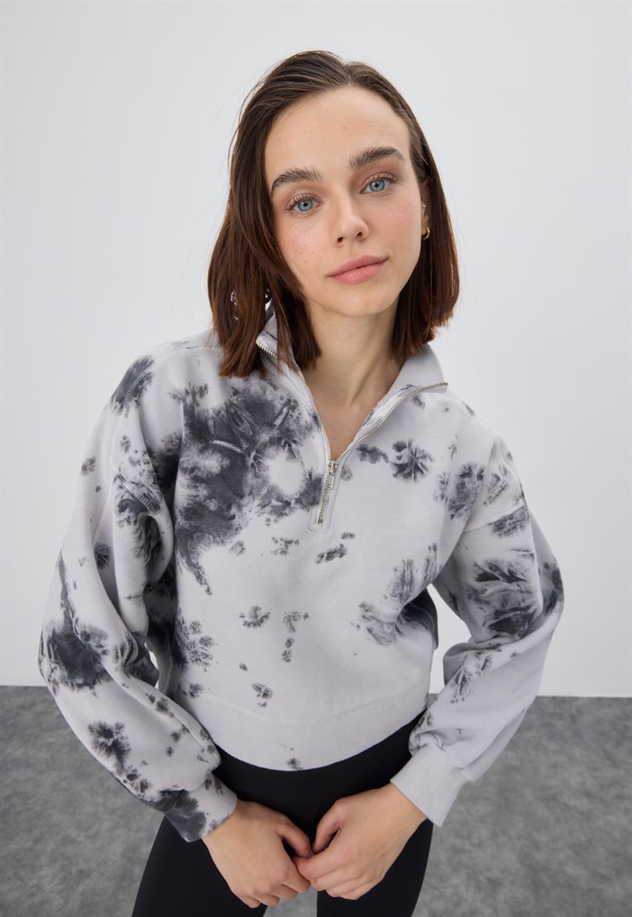 Kadın Batik İstanbul Grisi Kısa Yarım Fermuarlı Sweatshirt