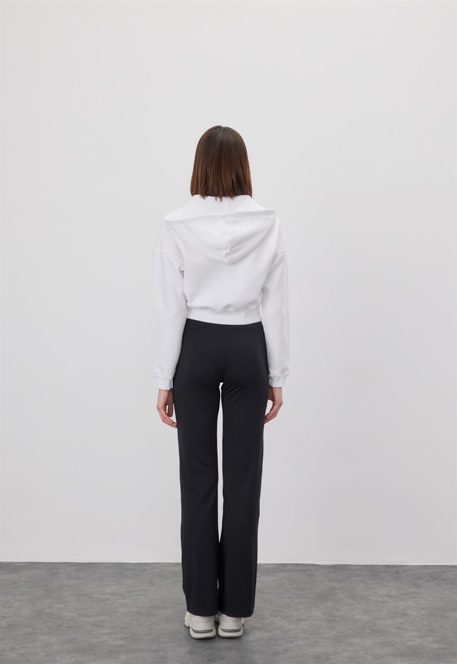 Kadın Beyaz Renk Kapüşonlu Şardonlu Crop Sweatshirt Hırka