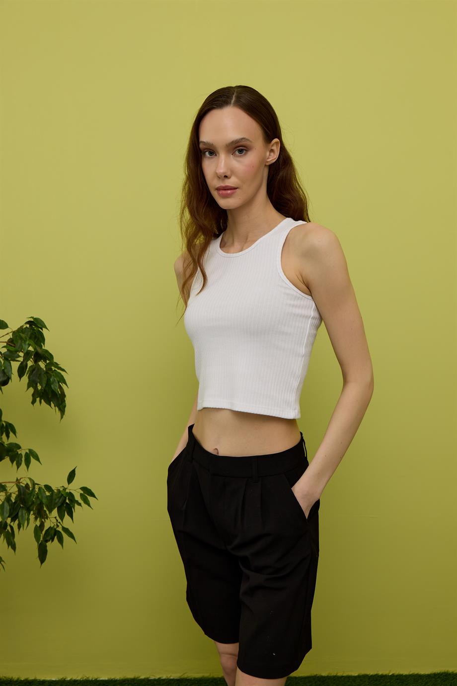 Kadın Beyaz Sıfır Kol Crop Bluz