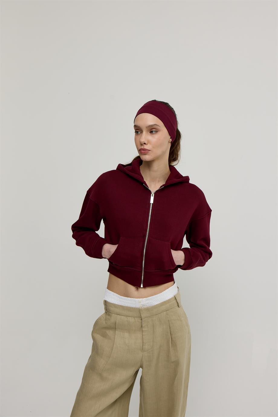 Kadın Bordo Renk Kapüşonlu Crop Sweatshirt Hırka