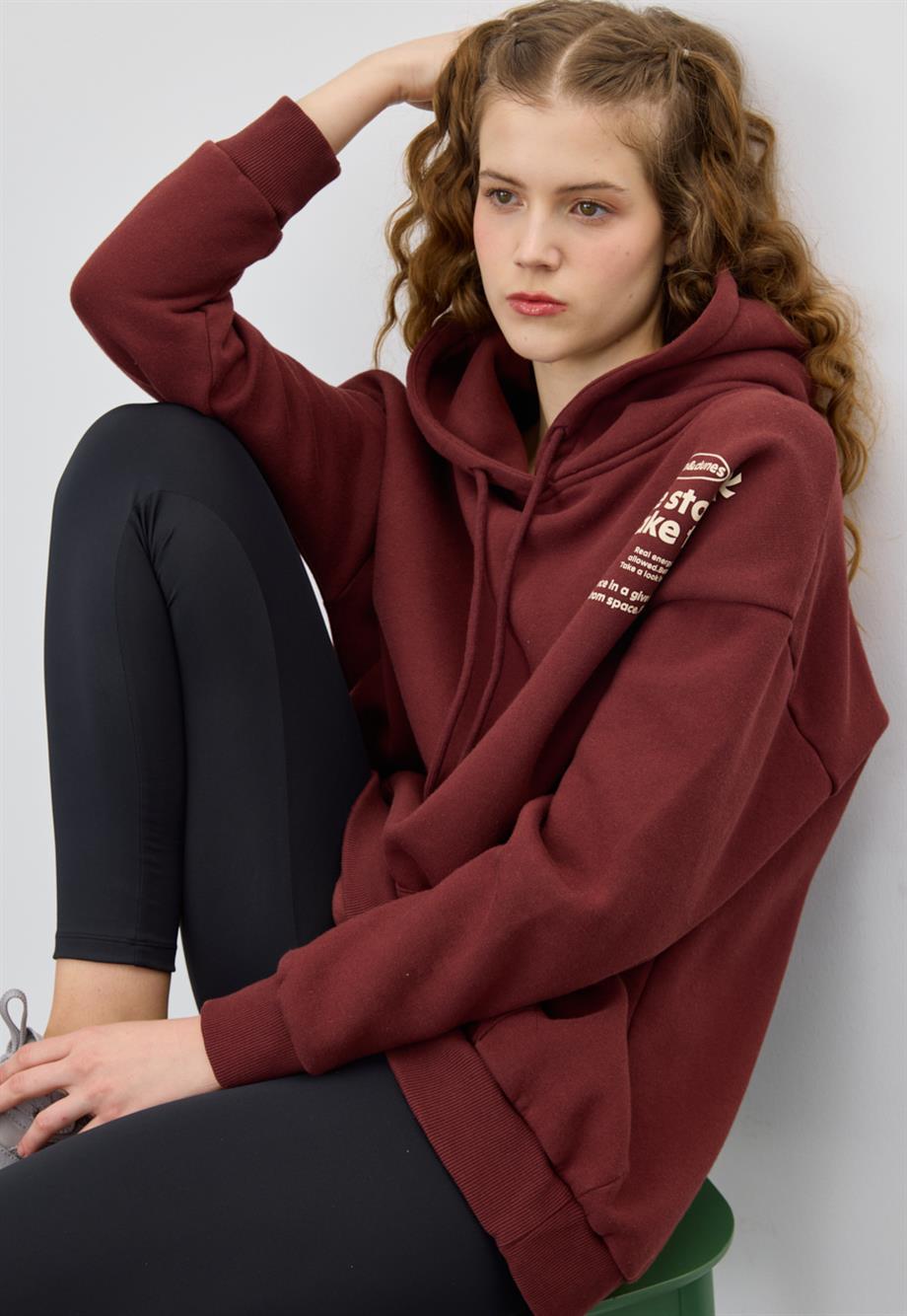 Kadın Çikolata Renk Baskılı Sweatshirt