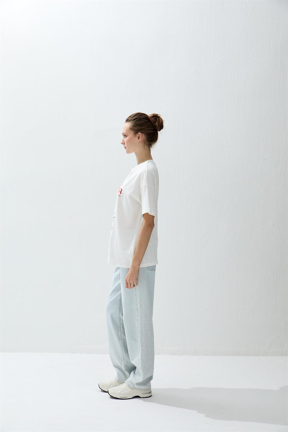 Kadın Ekru Renk Baskılı Oversize T-shirt