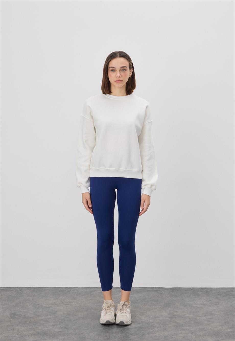 Kadın Ekru Renk Sırtı Baskılı Oversize Sweatshirt