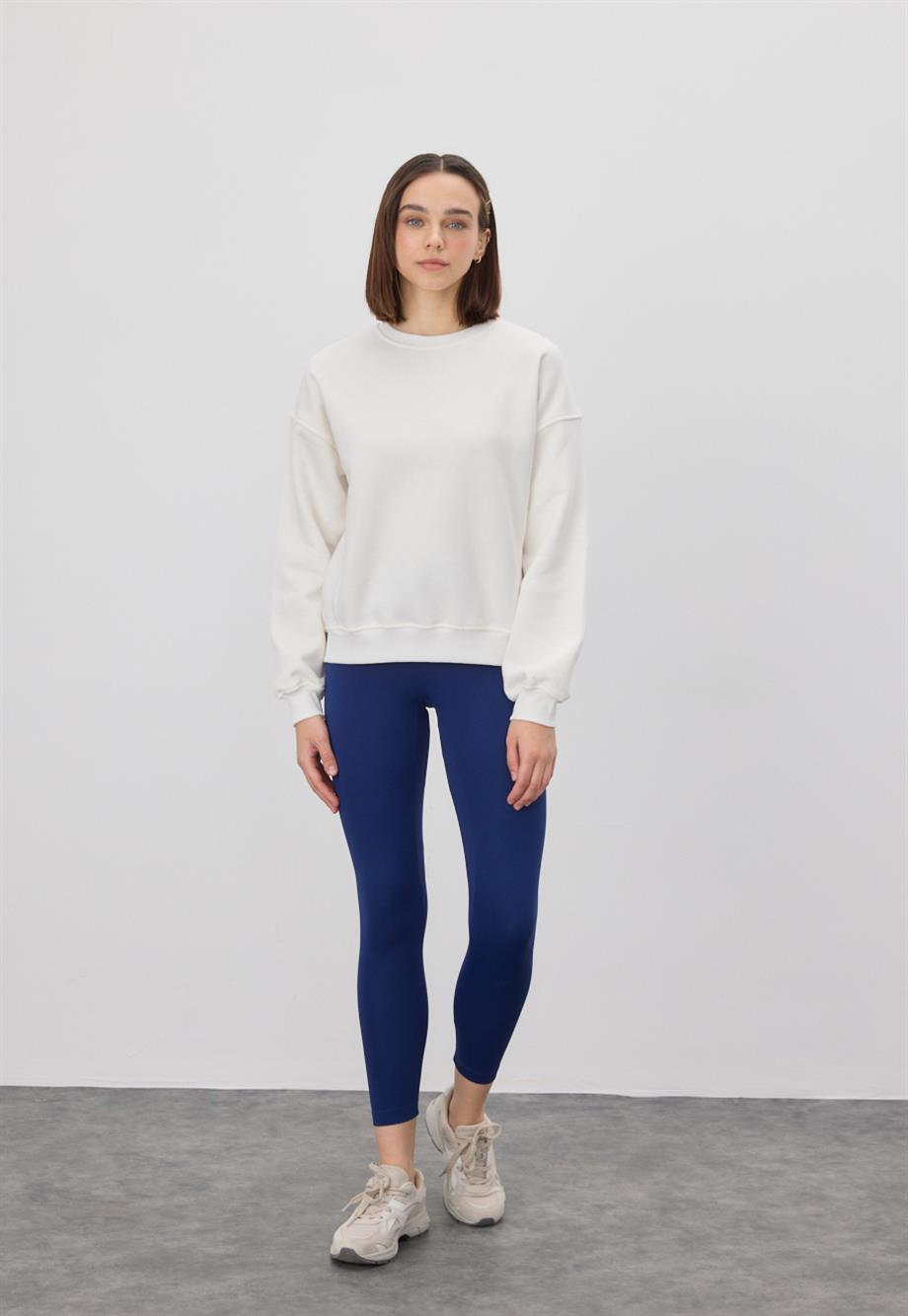 Kadın Ekru Renk Sırtı Baskılı Oversize Sweatshirt
