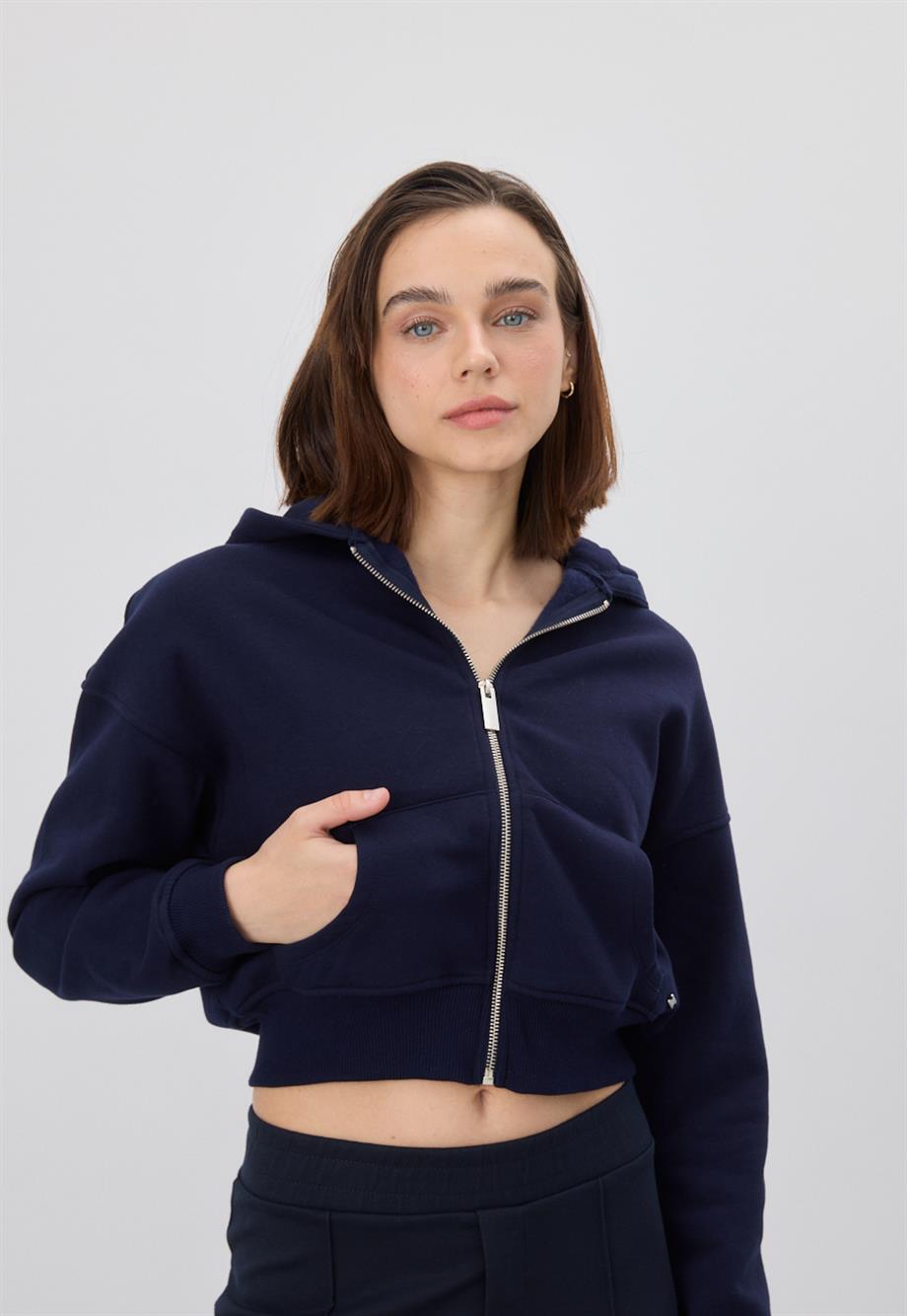 Kadın Lacivert Kapüşonlu Şardonlu Crop Sweatshirt Hırka