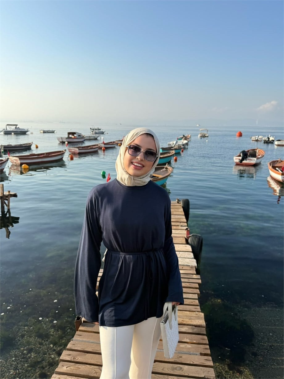 Kadın Lacivert Renk Bağlamalı Uzun Kollu T-shirt