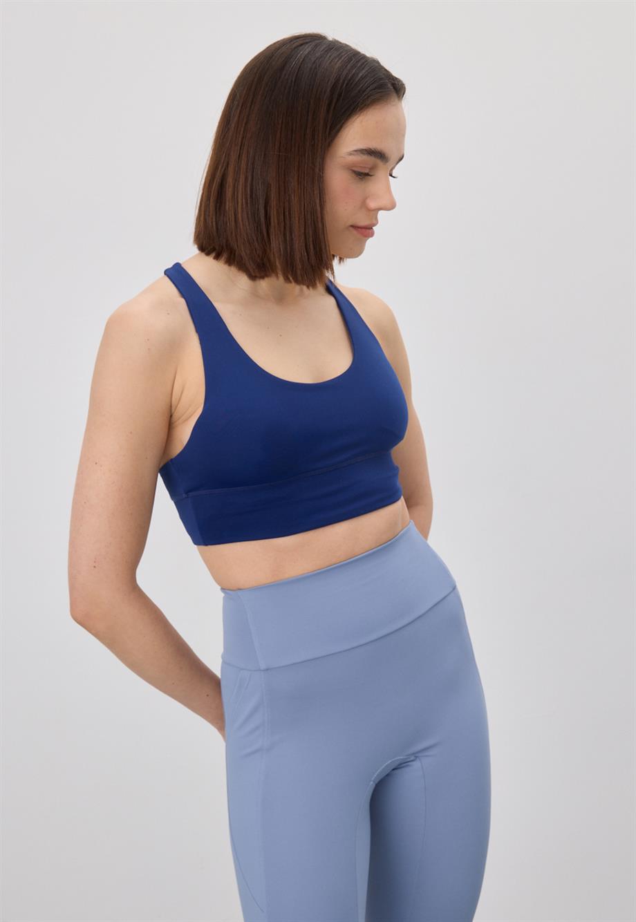 Kadın Lacivert Renk Sırt Detaylı Spor Bluz