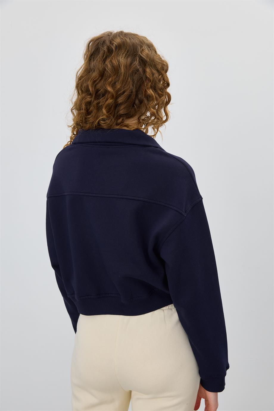 Kadın Lacivert Renk Yarım Fermuarlı Sweatshirt