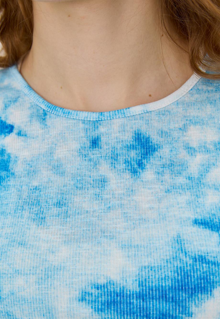 Kadın Mavi Batik Sıfır Kol Crop Bluz