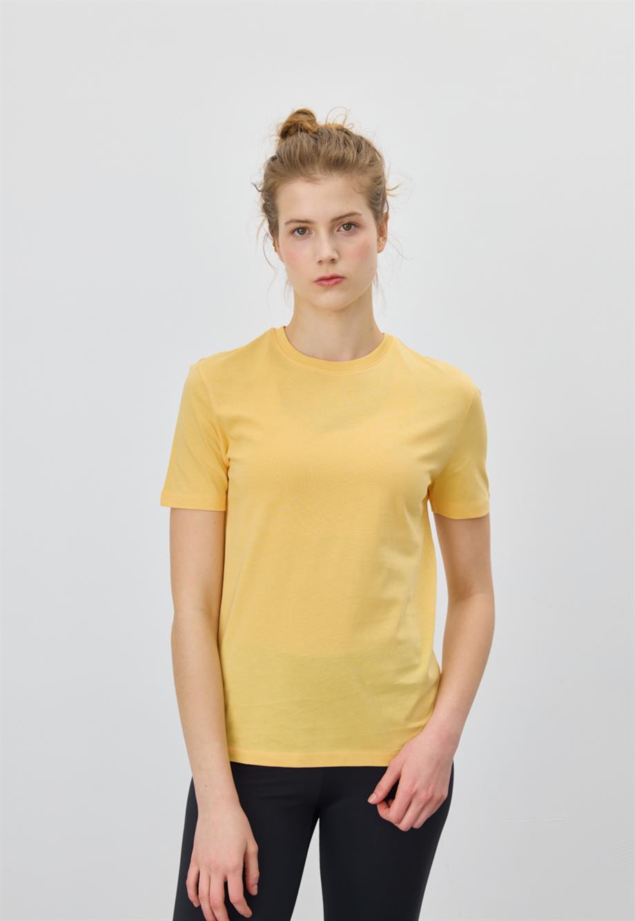 Kadın Muz Renk Basic T-Shirt