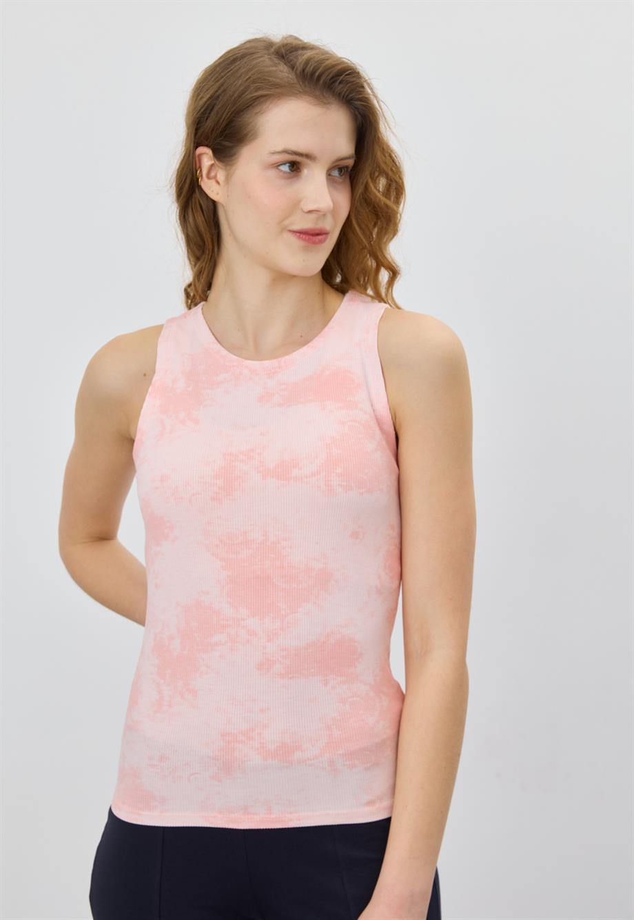 Kadın Pembe Batik Sıfır Kol Bluz