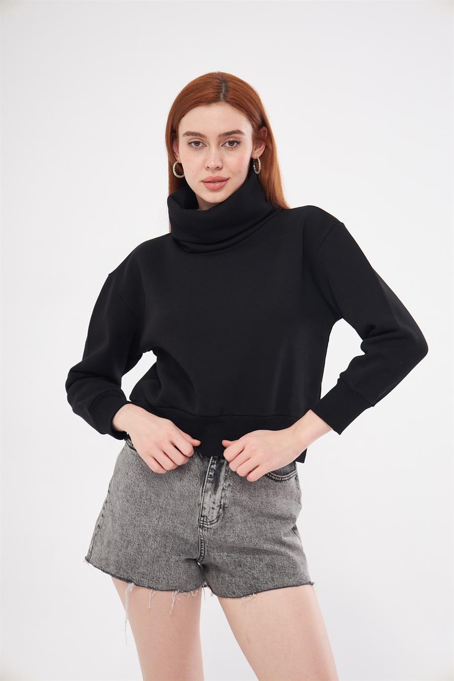 Kadın Siyah Balıkçı Yaka Sweatshirt