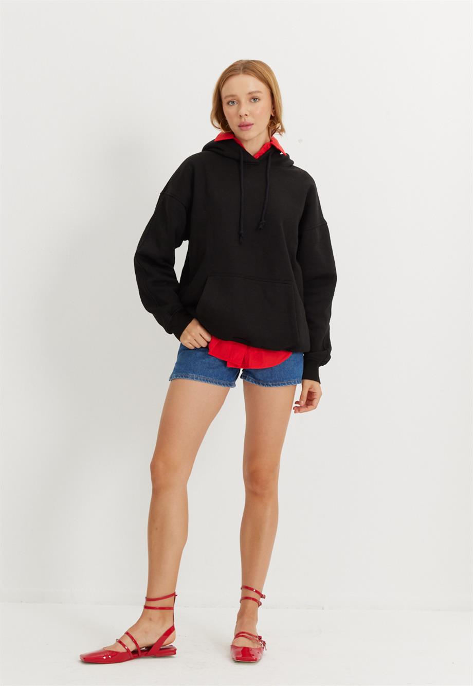 Kadın Siyah Renk Kapüşonlu Oversize Sweatshirt