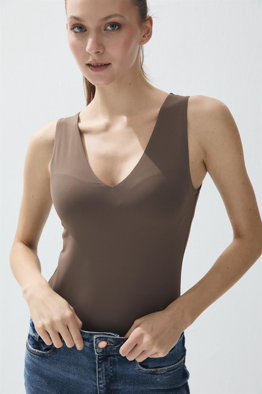 Kadın Vizon Renk V Yaka Çıtçıtlı Body