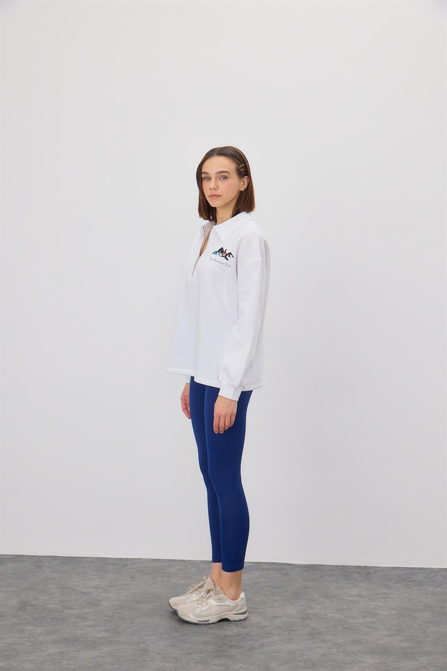 Kadın Yarım Fermuarlı Polo Yaka Sweatshirt