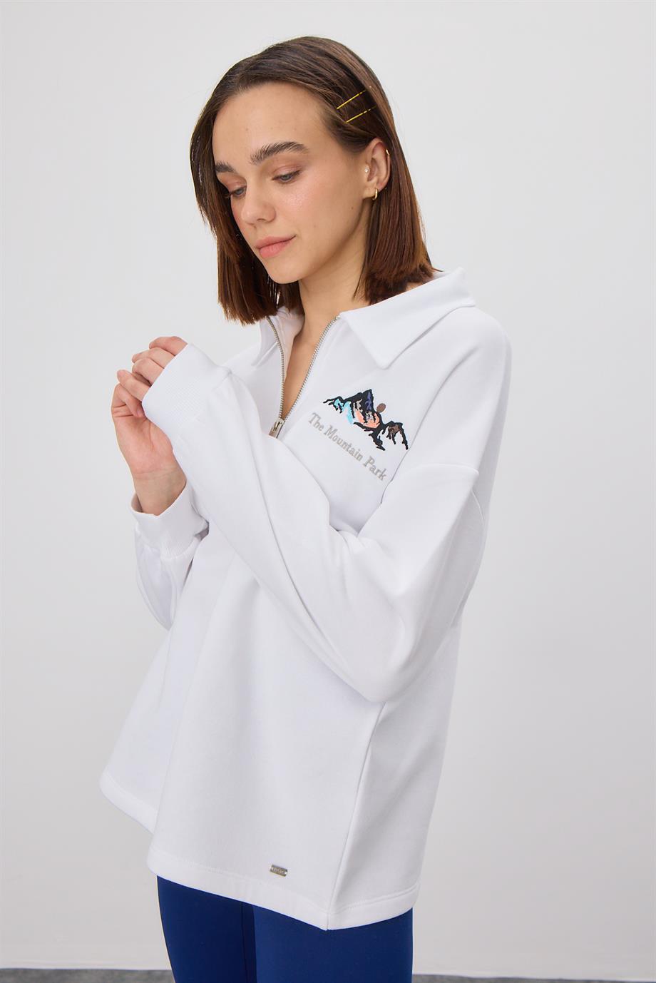 Kadın Yarım Fermuarlı Polo Yaka Sweatshirt
