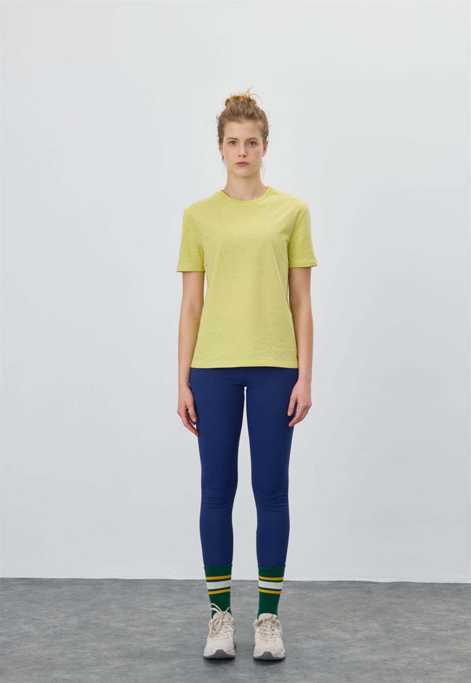 Kadın Yeşil Limon Renk Basic T-Shirt