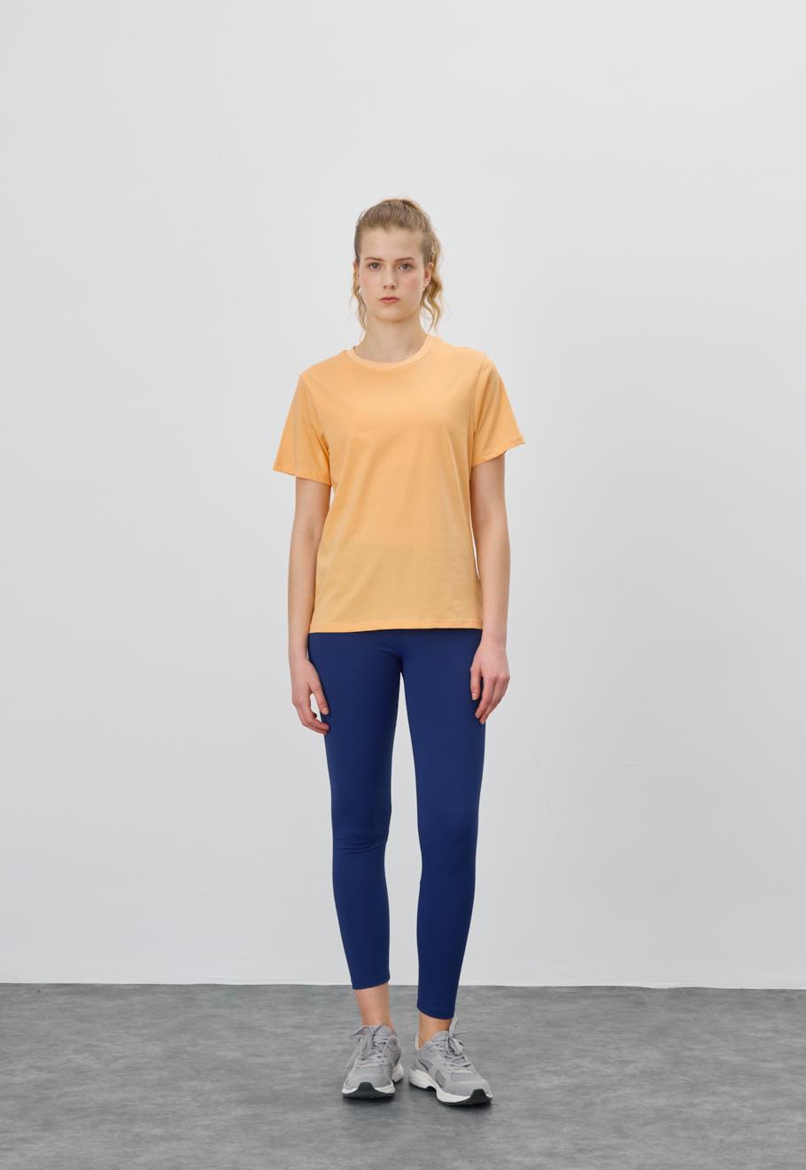 Kadın Basic Kısa Kollu T-Shirt