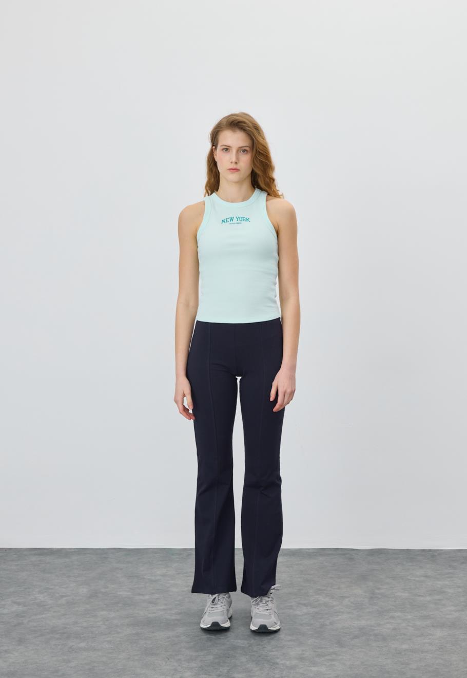 Kadın Bebe Mavi New York Nakış Baskılı Sıfır Kol Bluz