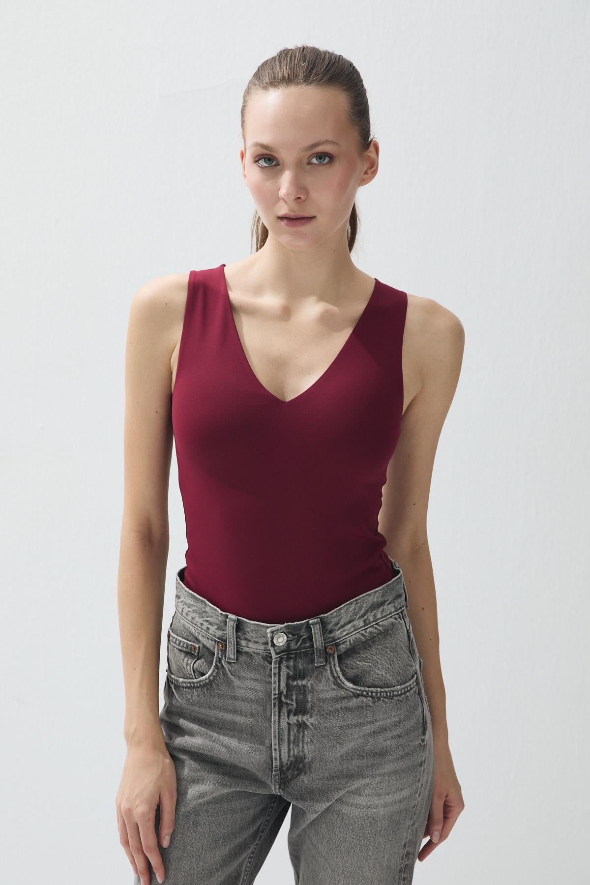 Kadın Bordo Renk V Yaka Çıtçıtlı Body