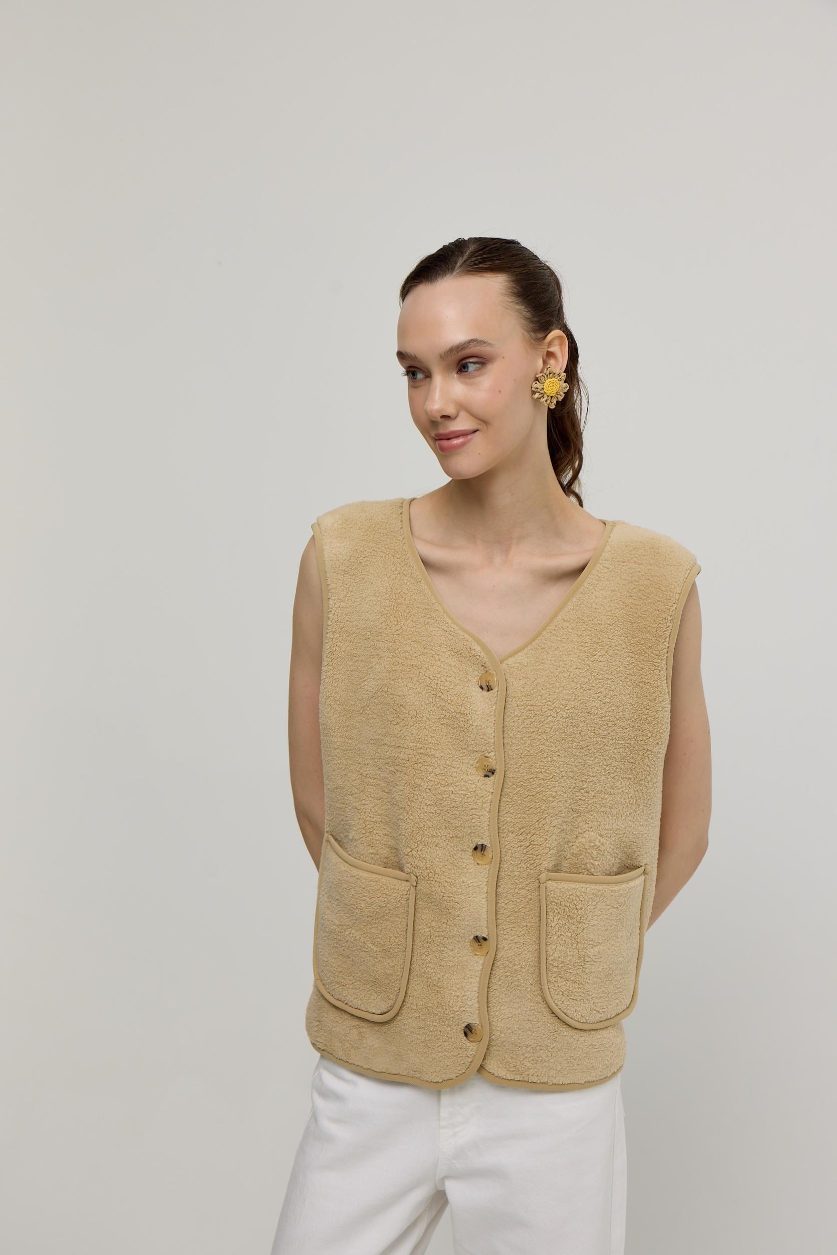 Kadın Camel Cepli Sıfır Kol İliklenebilir Peluş Yelek
