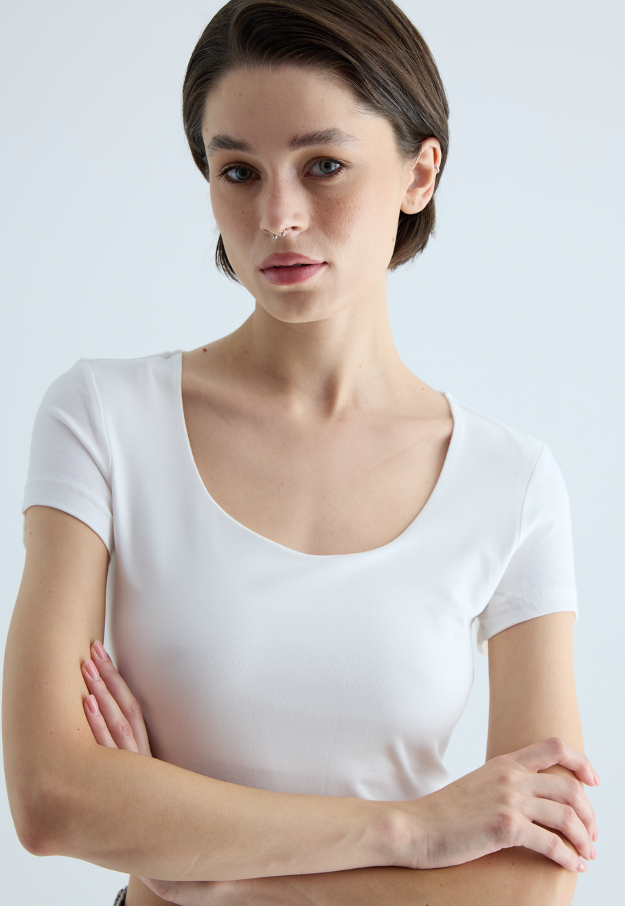 Kadın Ekru Renk Kare Yaka Kısa Kollu T-Shirt