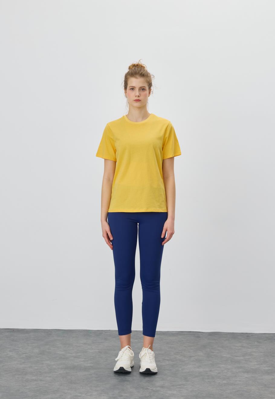 Kadın Sarı Renk Basic T-Shirt