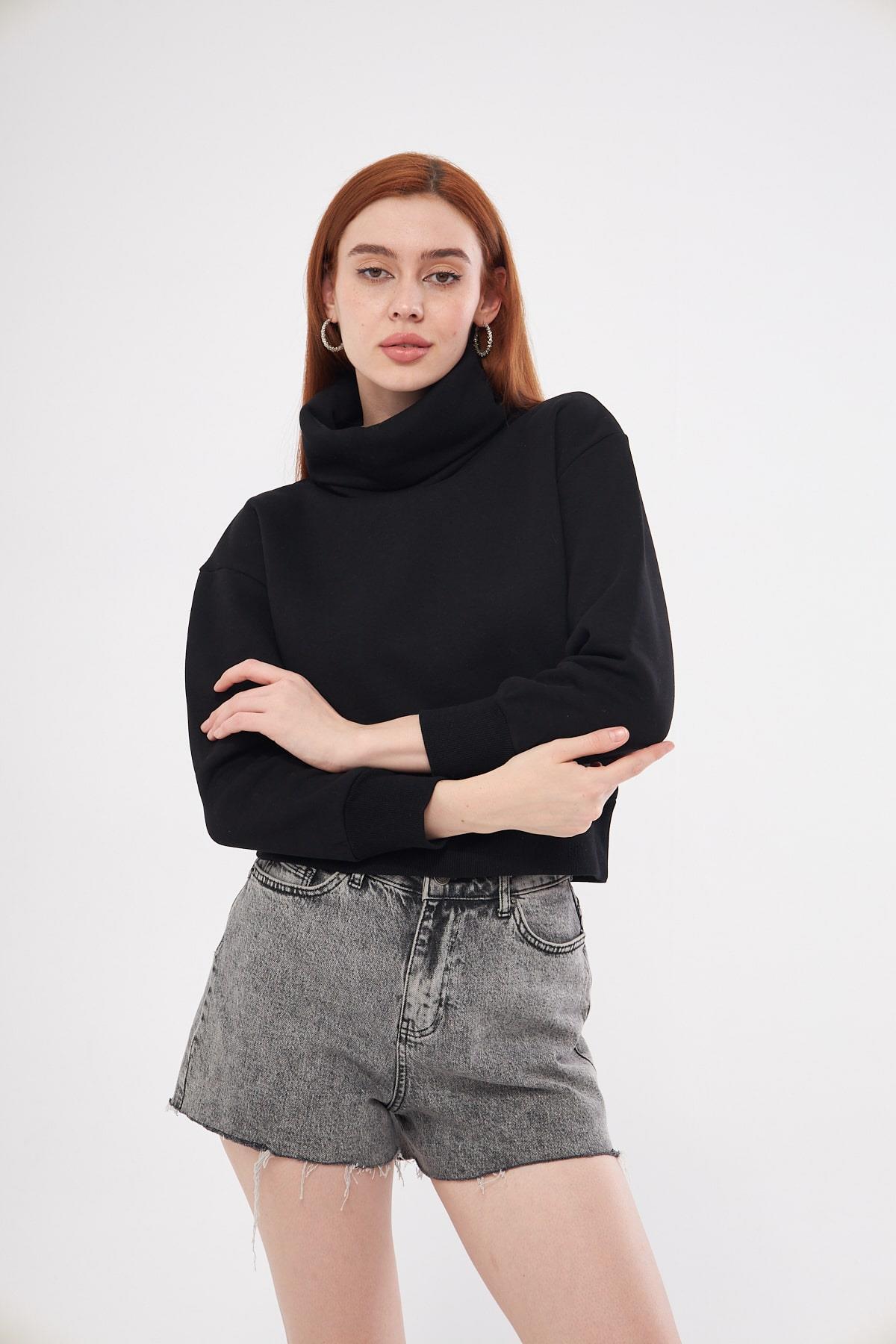 Kadın Siyah Balıkçı Yaka Sweatshirt