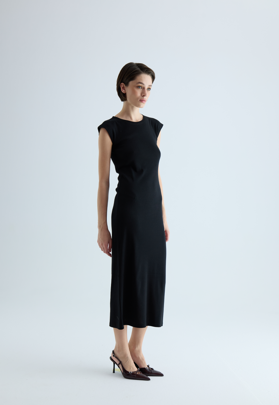 Kadın Siyah Renk Kısa Kol Basic Elbise