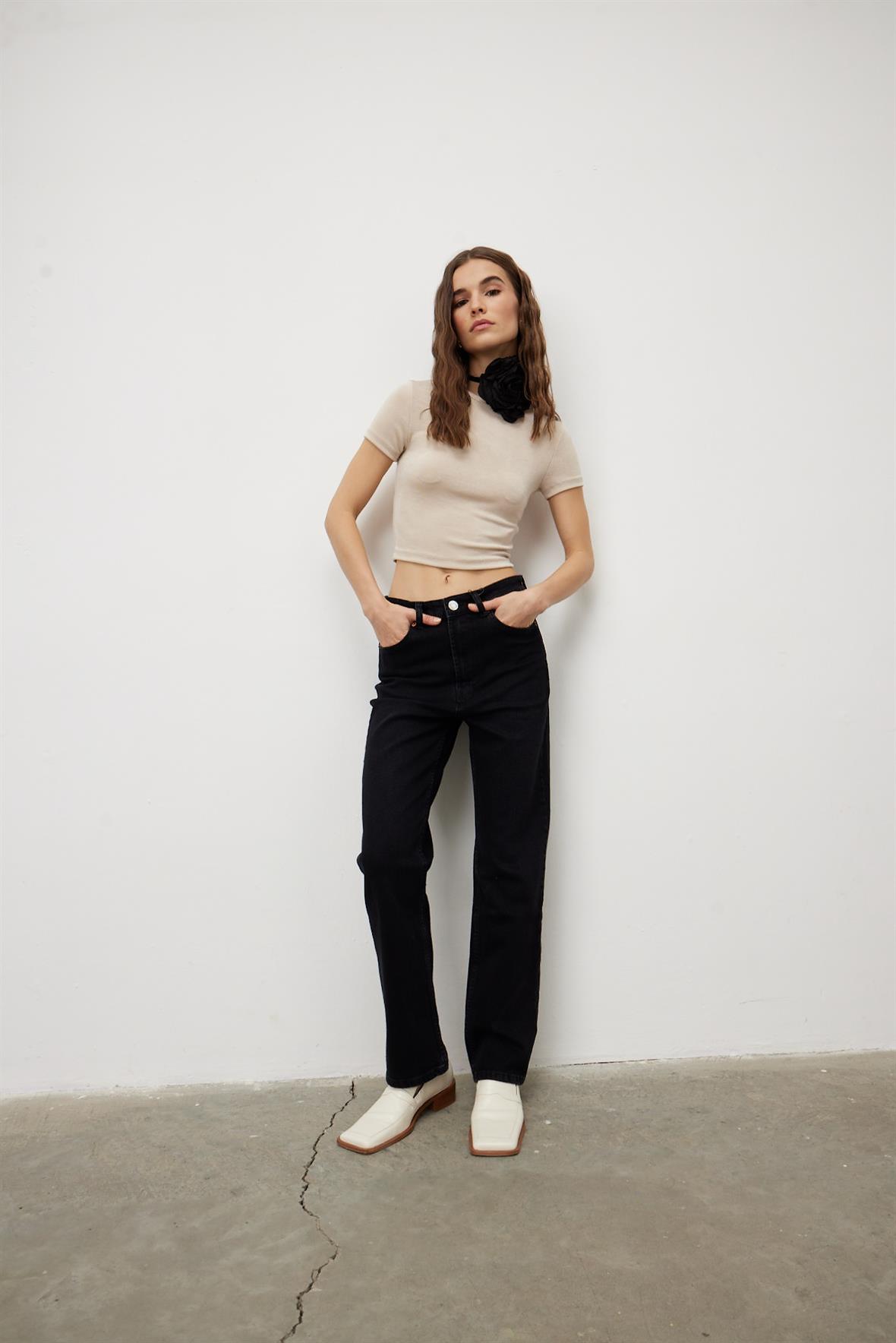 Kadın Taş Renk Crop Top T-Shirt