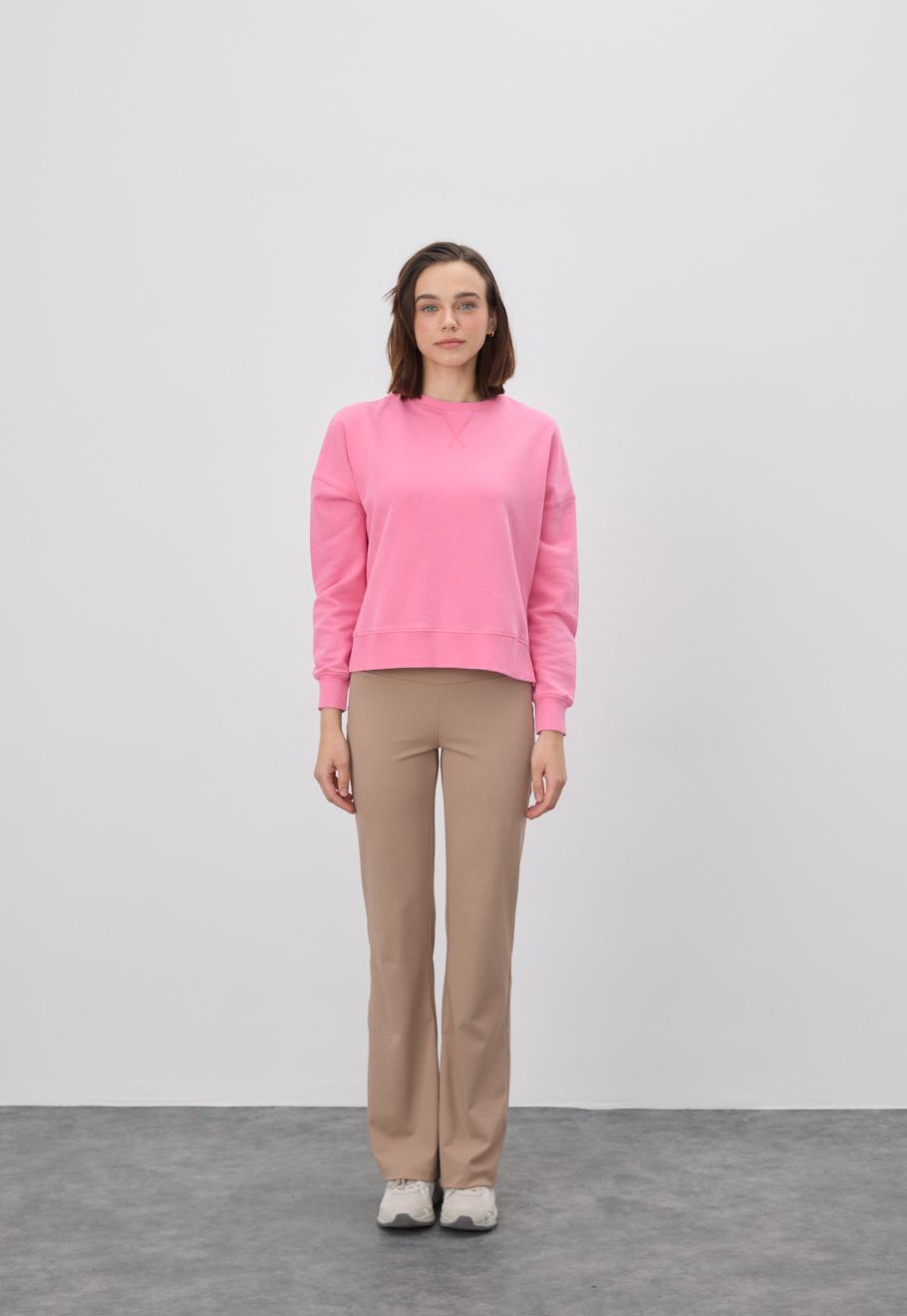 Kadın V Detaylı Efektli Pembe Renk Kısa Sweatshirt