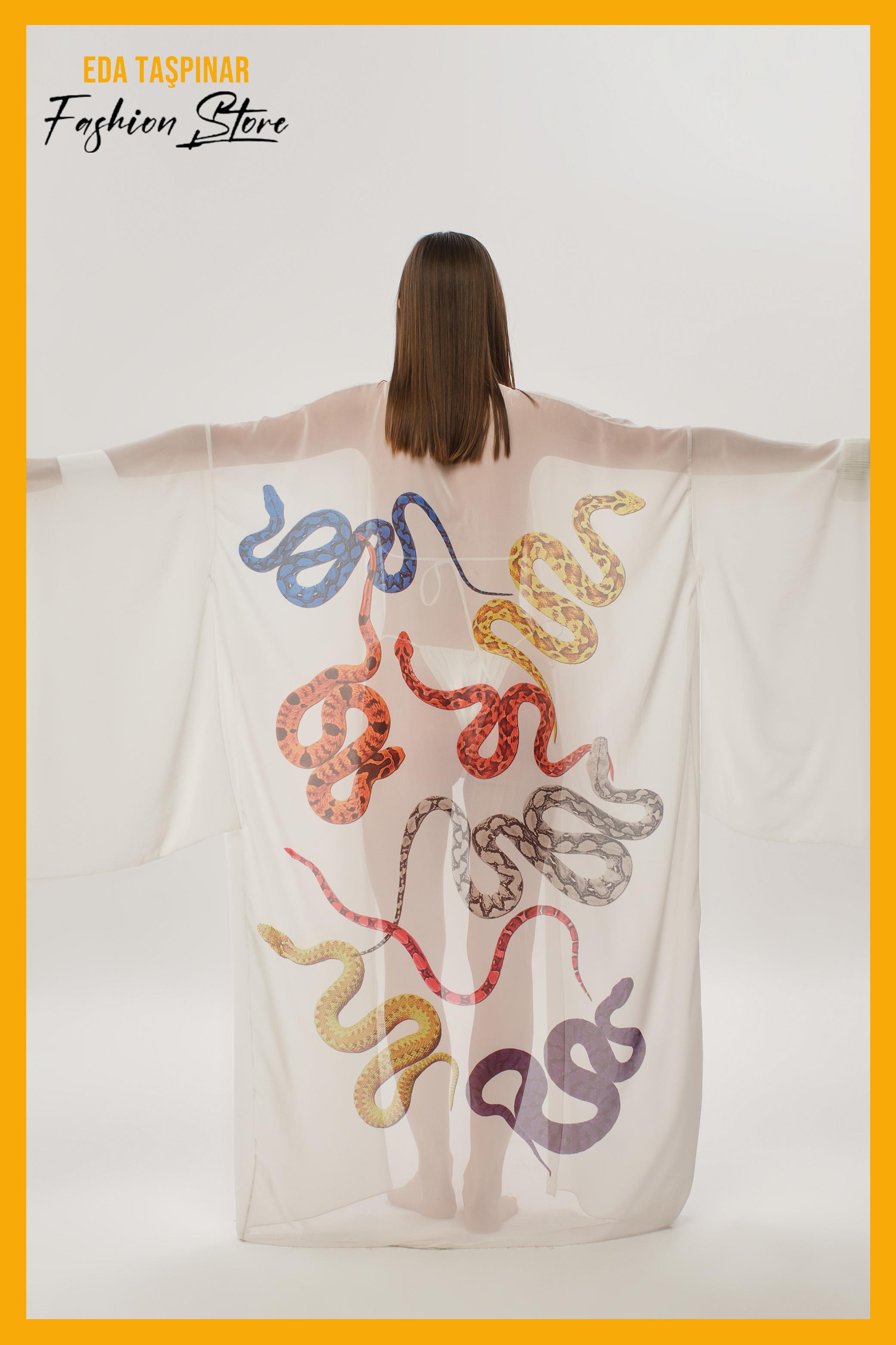 Iconic Design Kaftan Serpent 