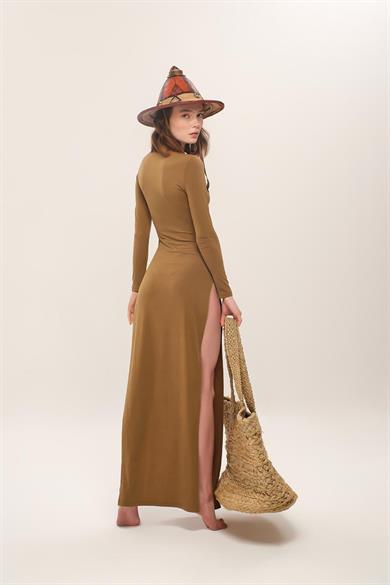 Iconic Design Kahverengi Derin Yırtmaçlı Elbise