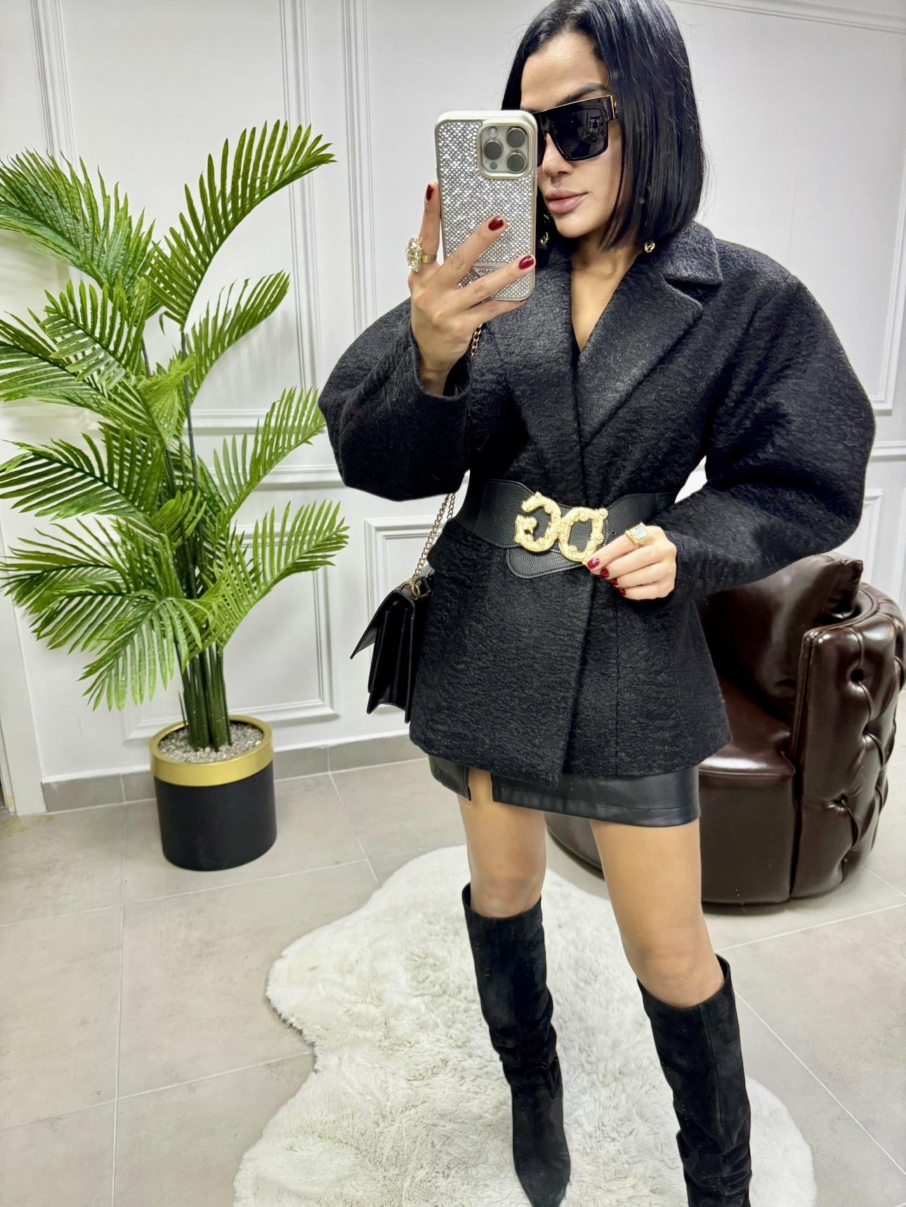 İki Düğmeli Manto