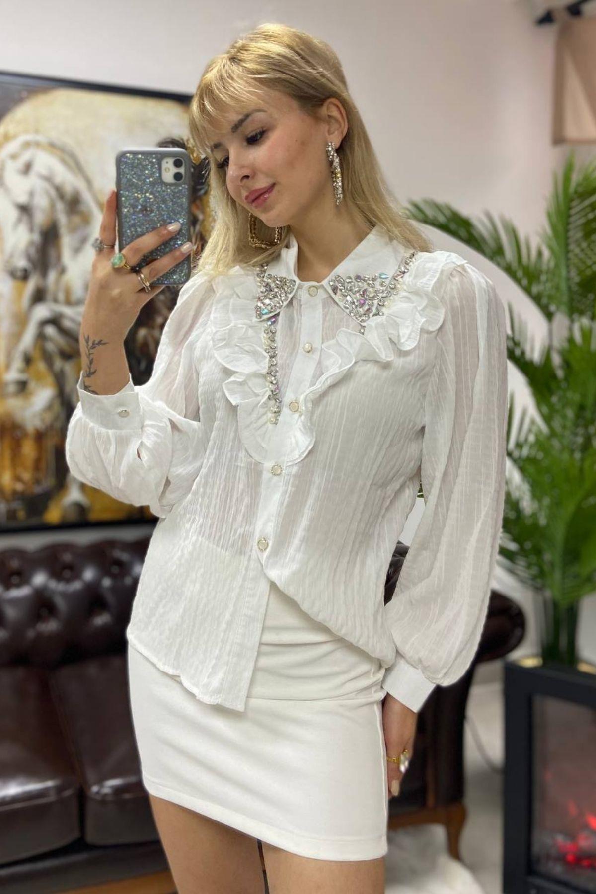 İthal Taşlı Beyaz Gömlek