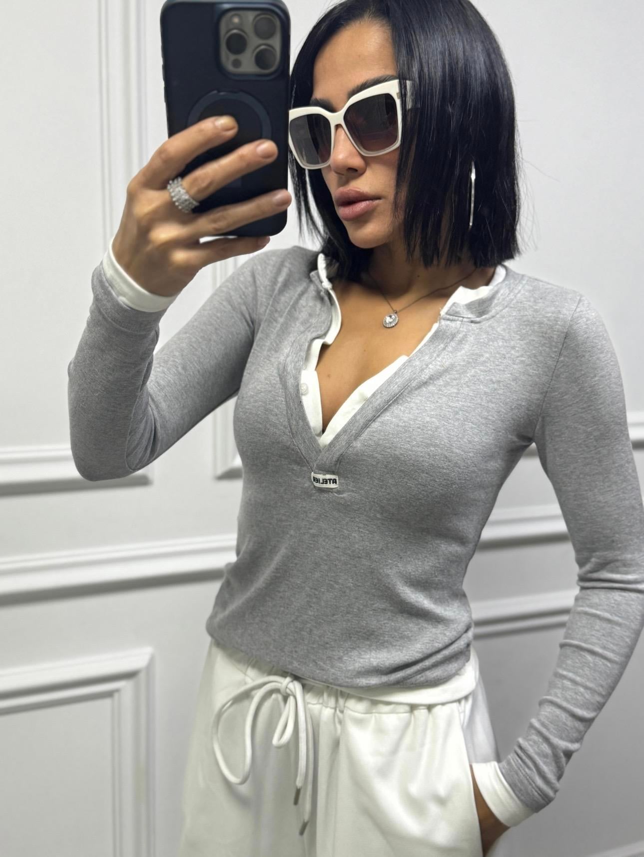 V Yaka Atelier Bluz