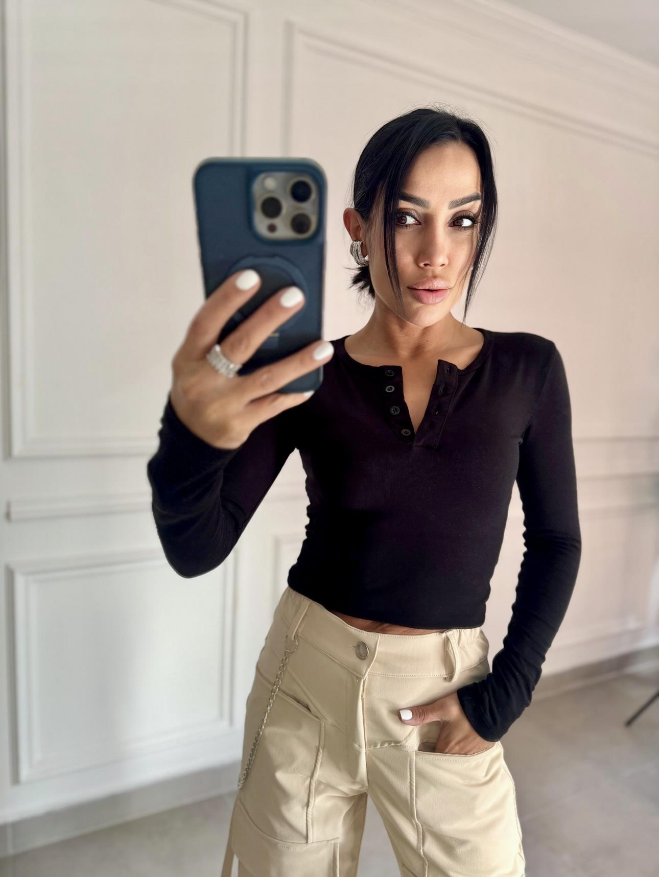 Bisiklet Yaka Düğmeli Bluz