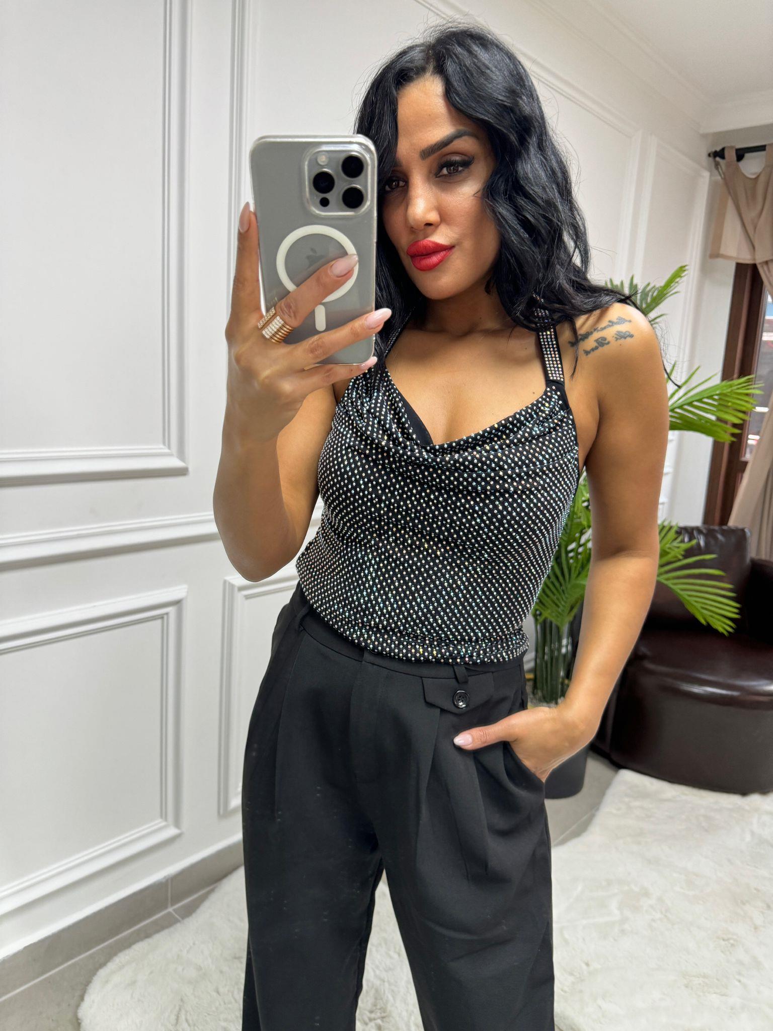 Boyundan Geçmeli Taşlı Bluz