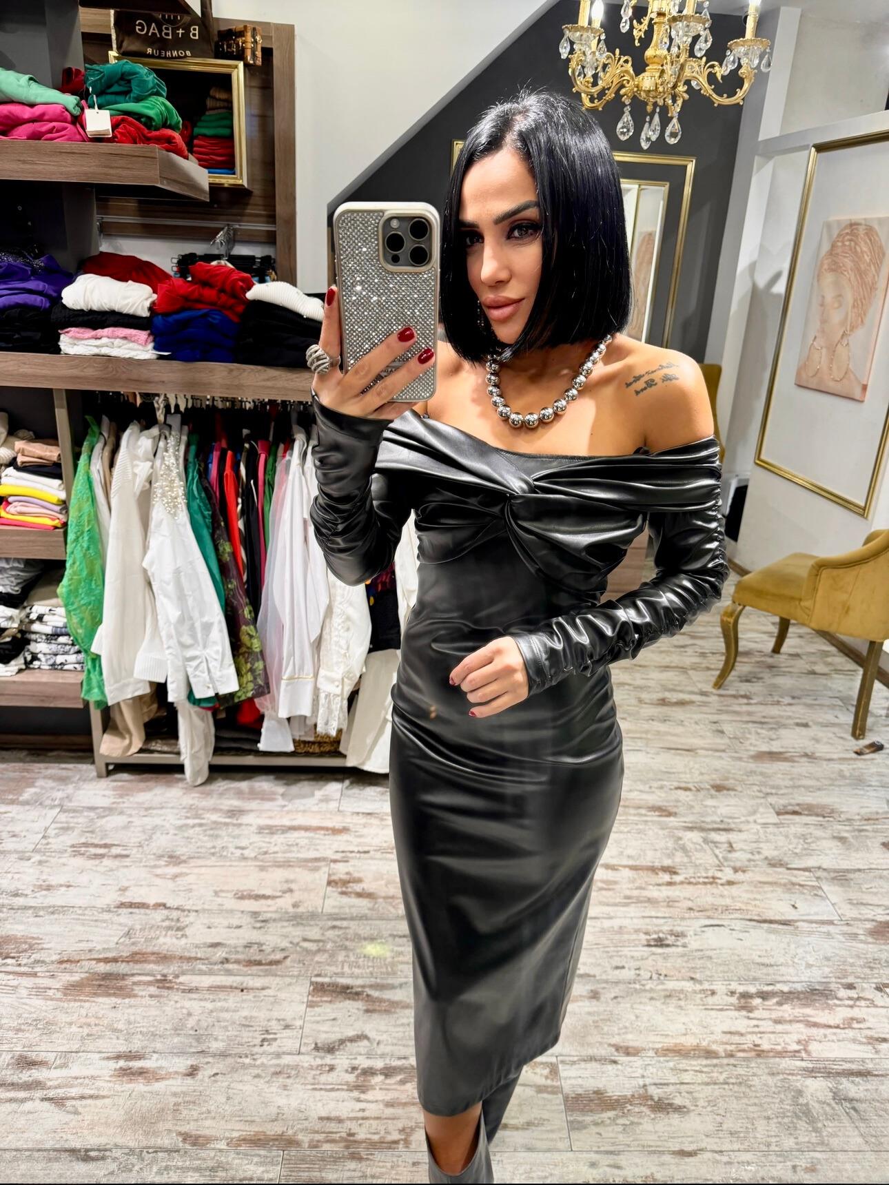 Büzgü Kol Deri Elbise