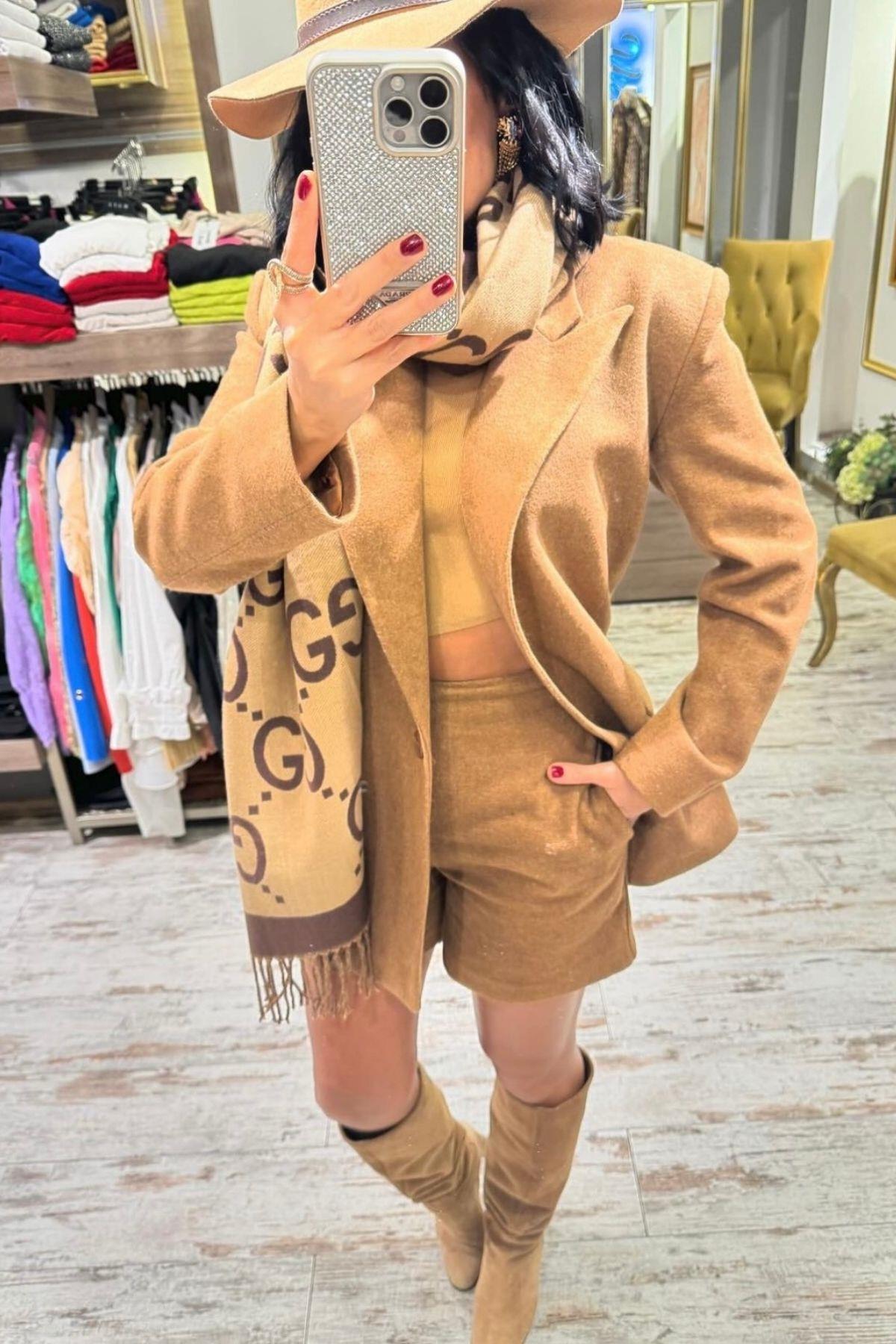 Cepli Şort Sütlü Kahve