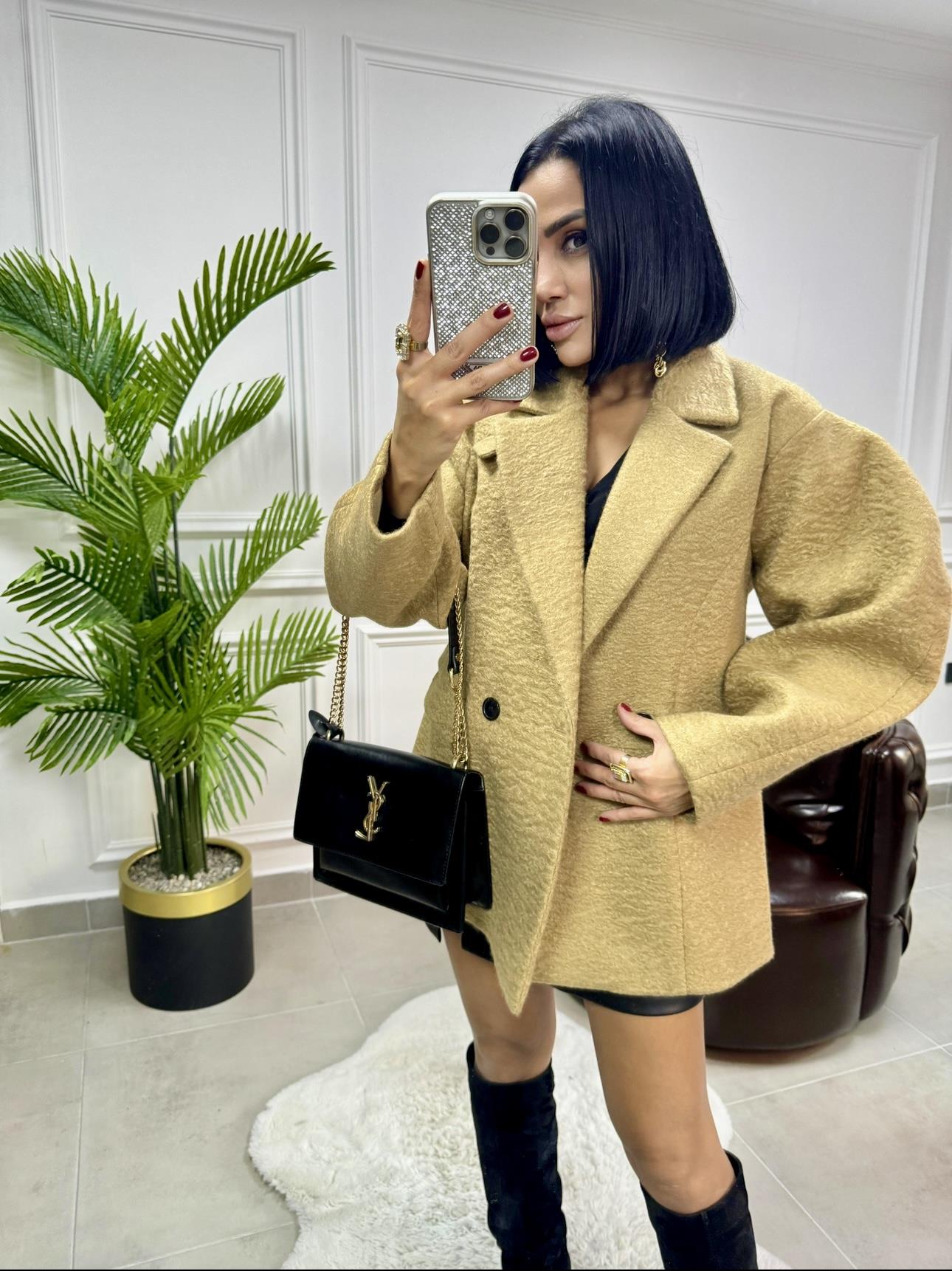 İki Düğmeli Manto