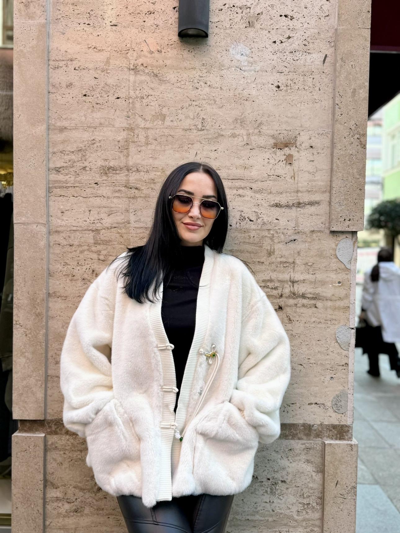 İthal Bağcıklı Triko Ceket