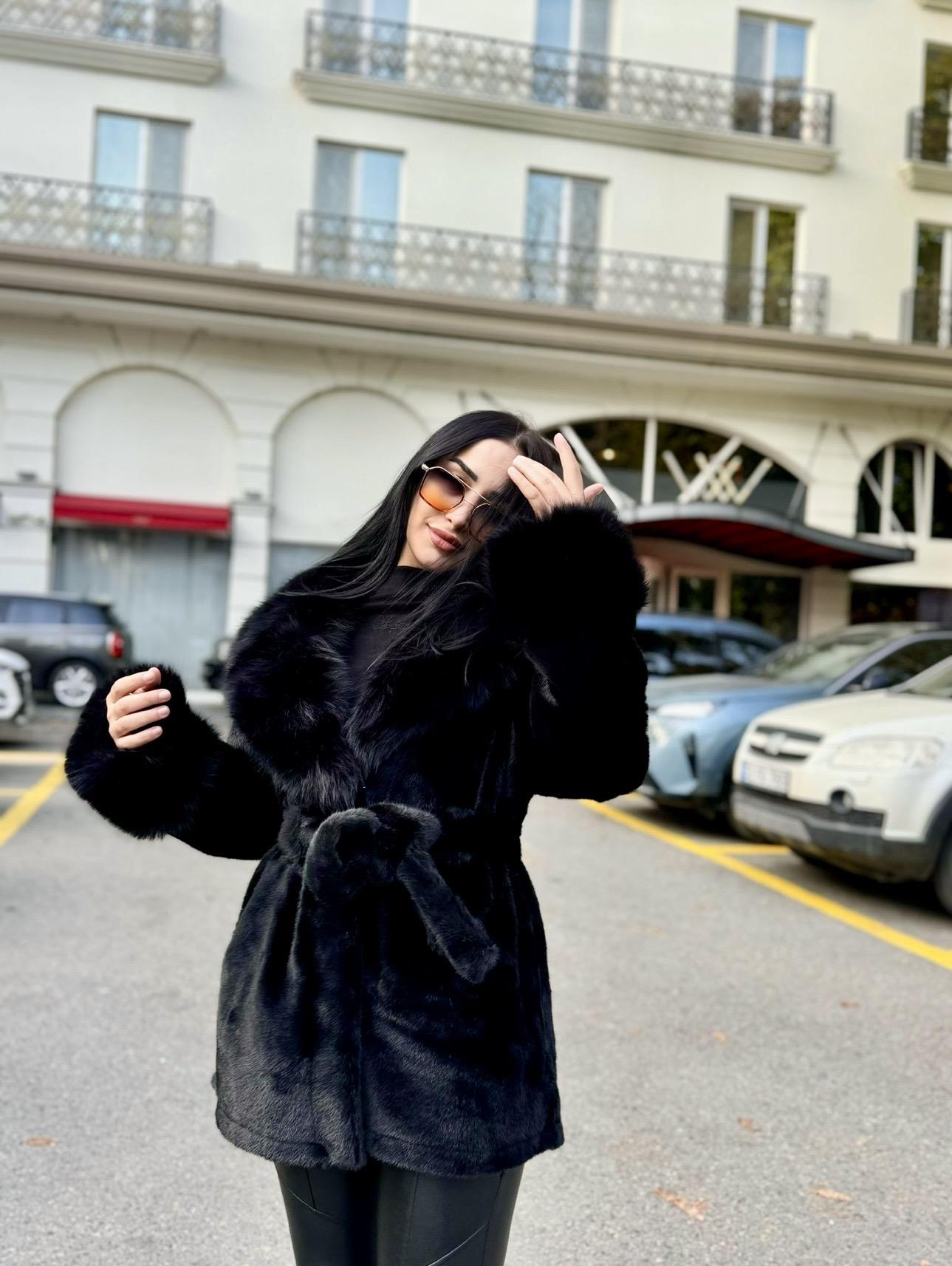 İthal Kürklü Kısa Kaban