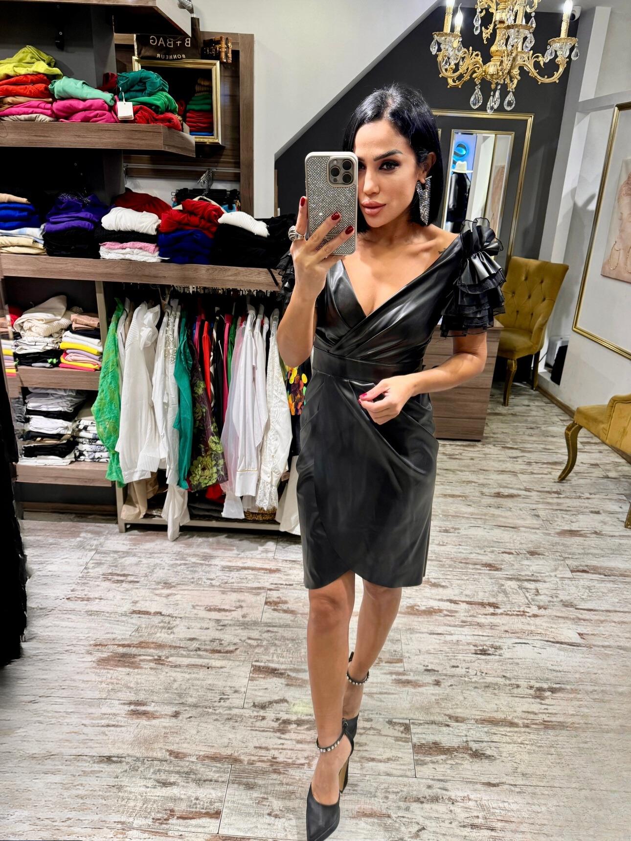 Kısa Kol Deri Elbise