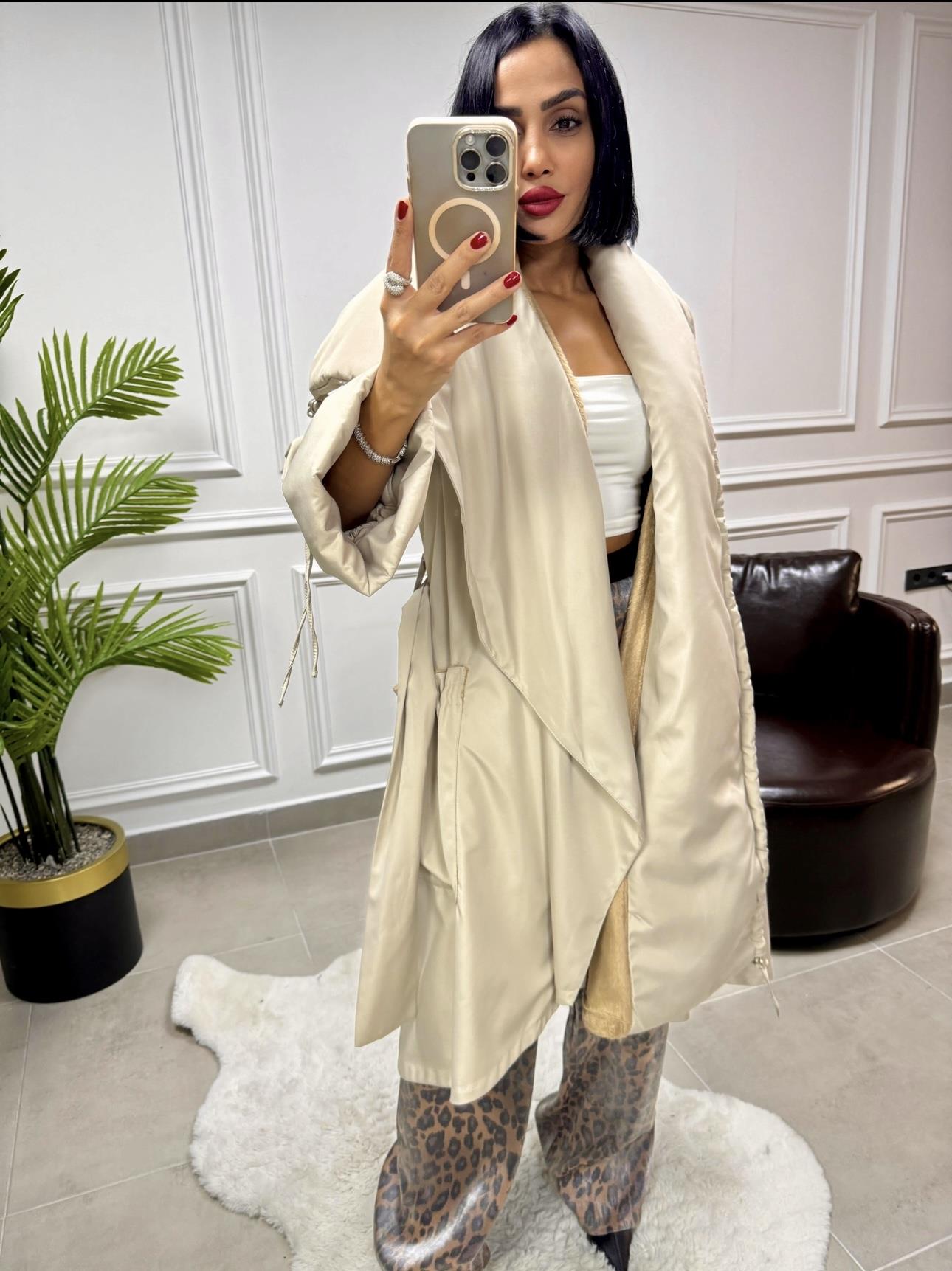 Kuşaklı Devrik Yaka Kaban