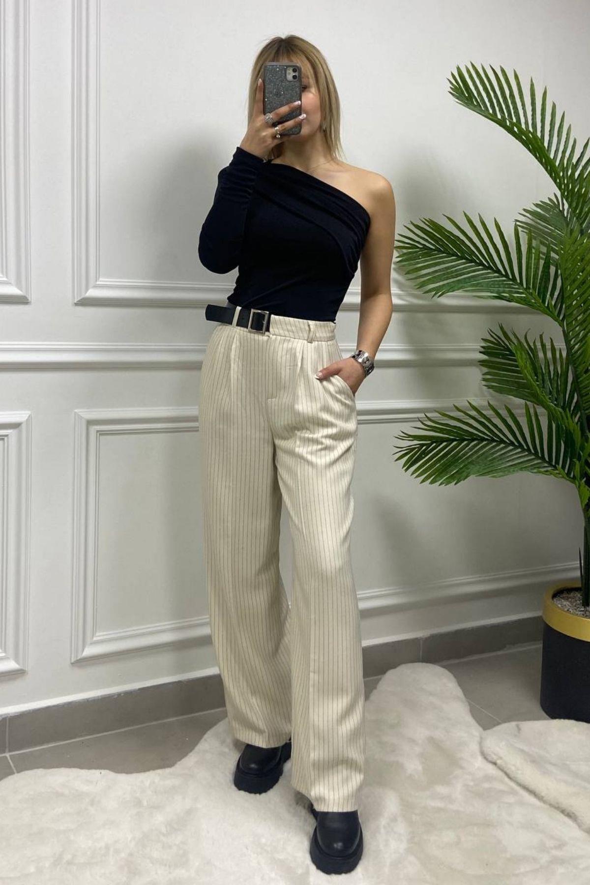 Tek Kol Vatkalı Bluz Siyah